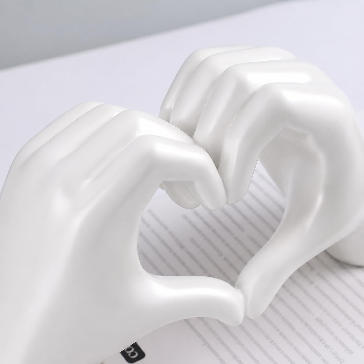 Heart Hands Sculpture White — PT01