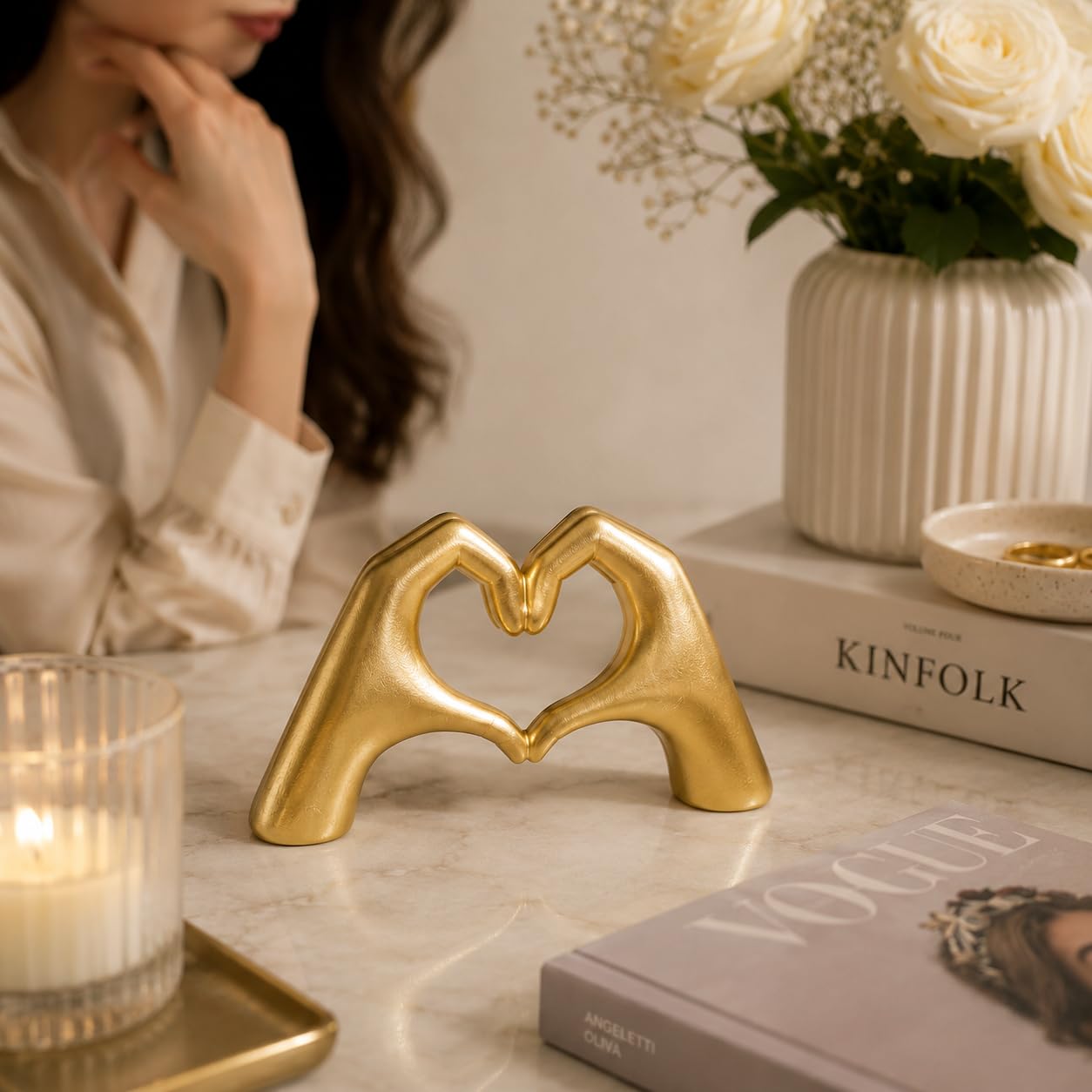 Heart Hands Sculpture Gold — PT04
