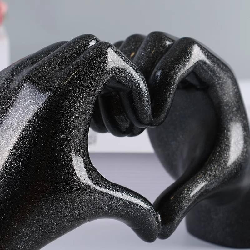 Heart Hands Sculpture Black — PT01